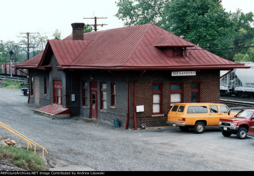 Shenandoah N&W Depot